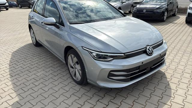 Volkswagen Golf image 5