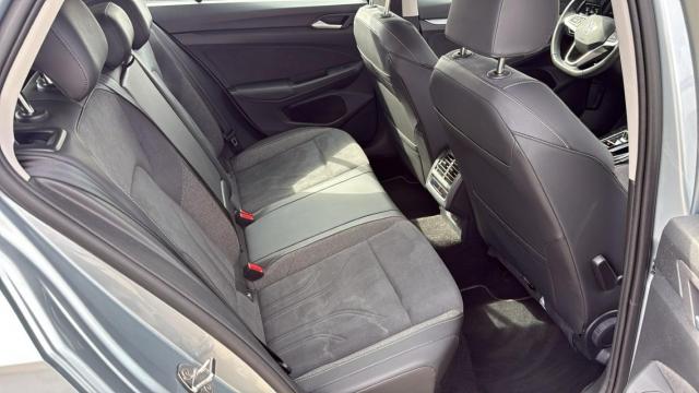 Volkswagen Golf image 2