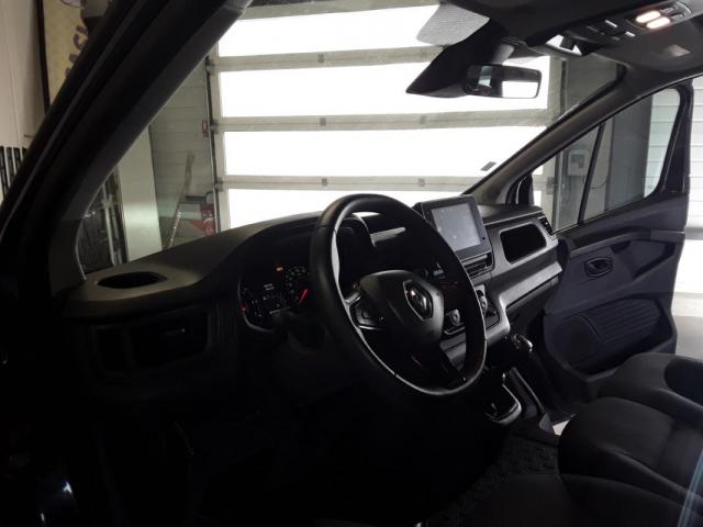 Renault Trafic image 9