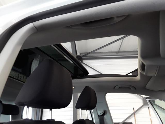 Volkswagen Tiguan image 9