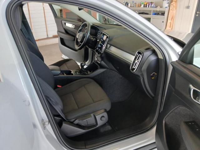 Volvo Xc40 image 6