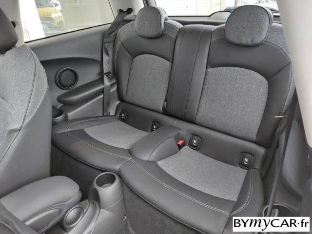 Mini Hatch image 8