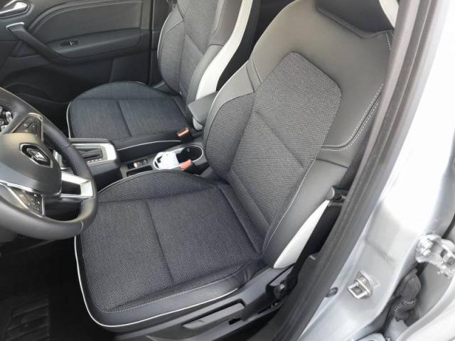 Renault Captur image 7