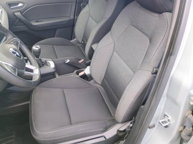 Renault Captur image 1