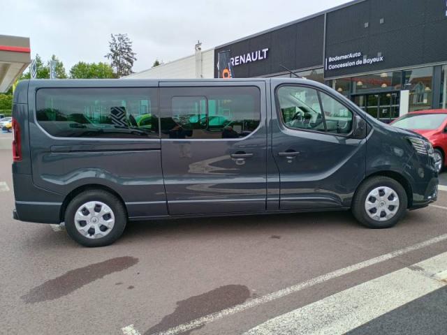 Renault Trafic image 2