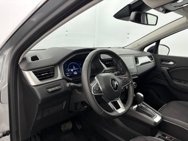 Renault Captur image 1