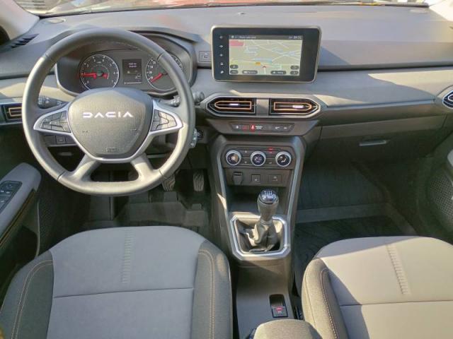 Dacia Jogger image 1