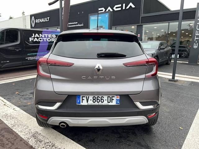 Renault Captur image 1