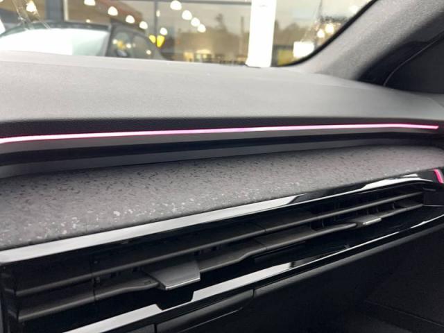 Renault Rafale image 1