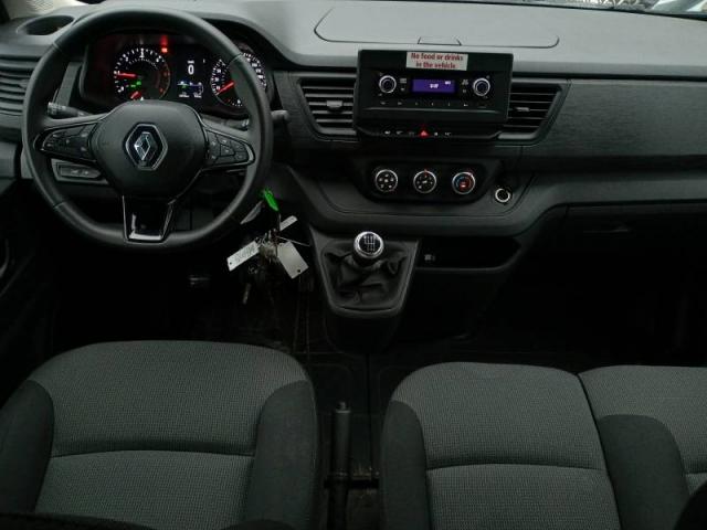 Renault Trafic image 1