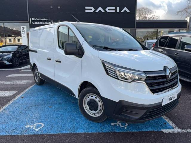 Renault Trafic image 2