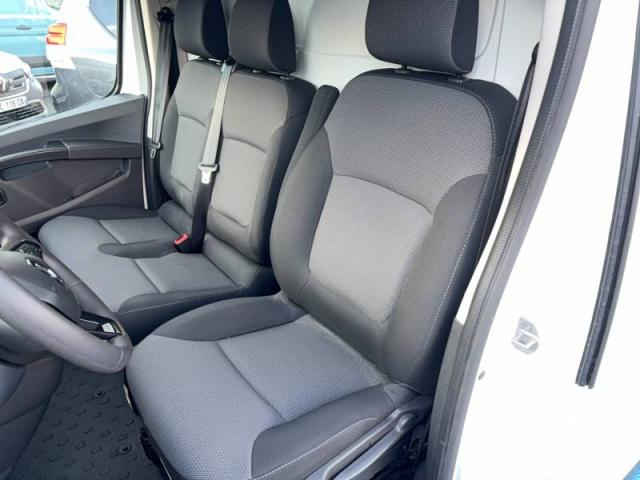 Renault Trafic image 8