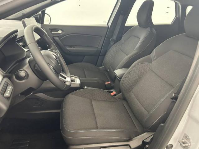 Renault Captur image 2