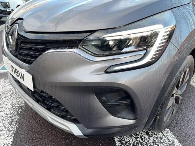 Renault Captur image 2