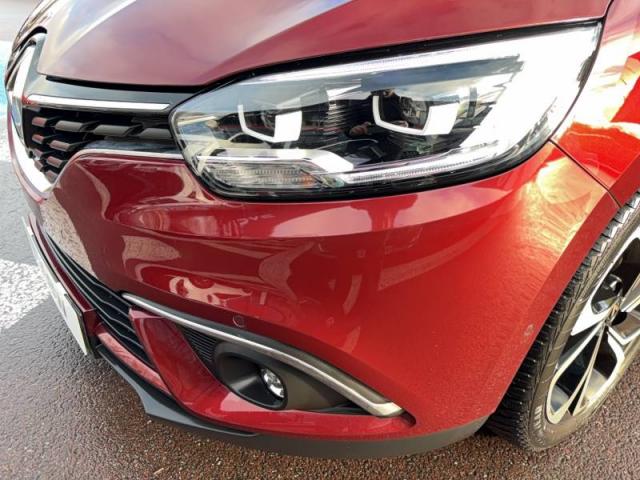 Renault Scénic image 2