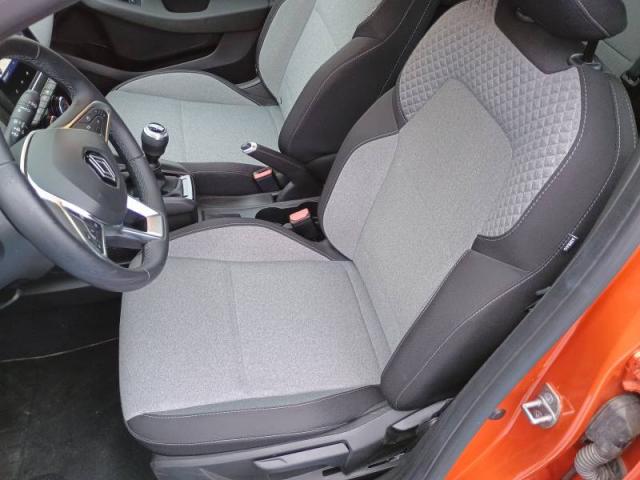 Renault Clio image 6