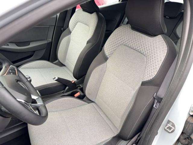 Renault Clio image 9