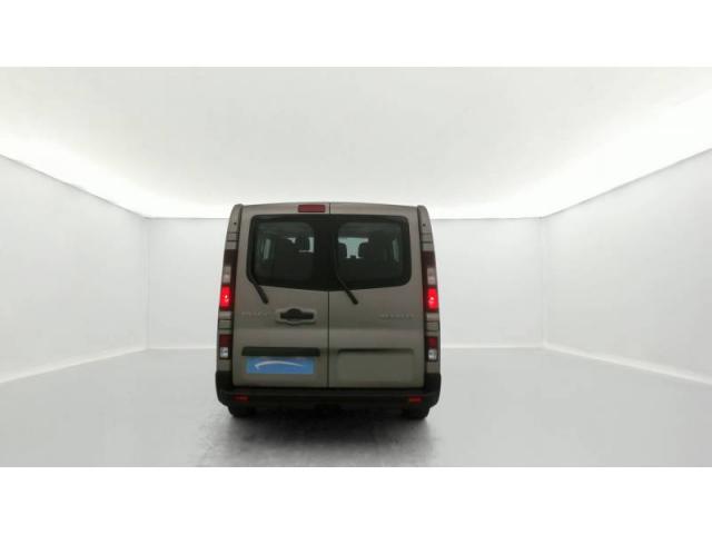 Renault Trafic image 1