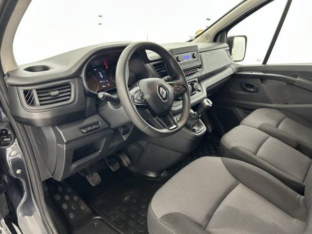 Renault Trafic image 9