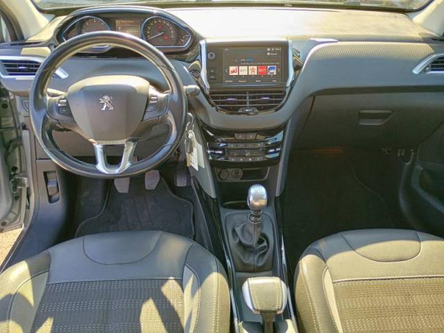 Peugeot 2008 image 7