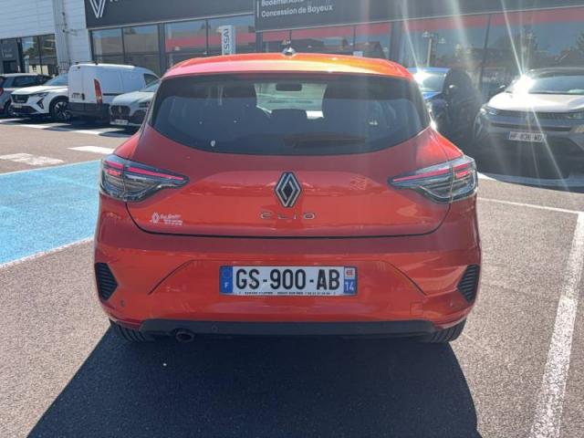 Renault Clio image 2