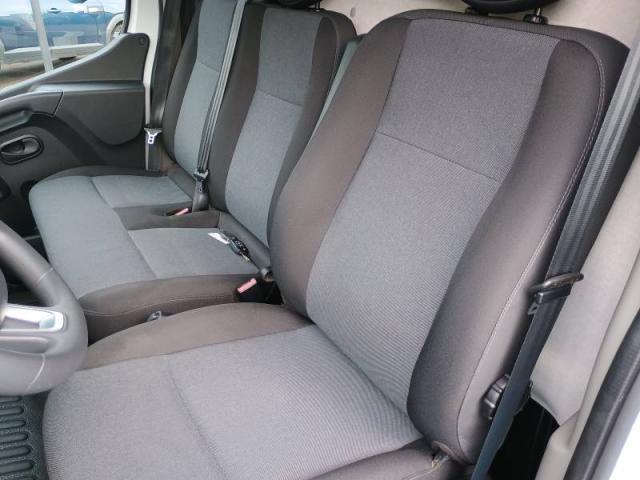 Renault Master image 7