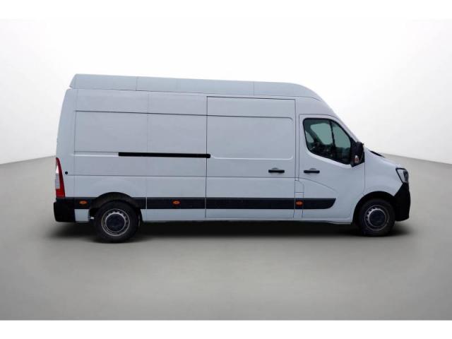Renault Master image 1