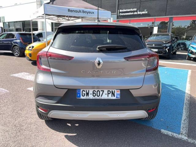 Renault Captur image 2