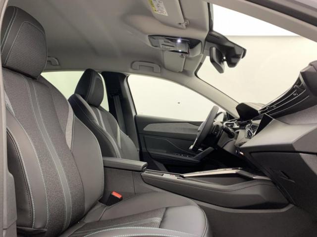 Peugeot 308 image 1