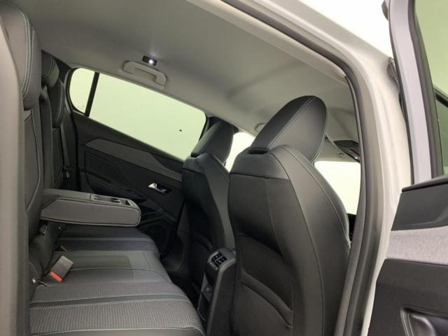 Peugeot 308 image 2