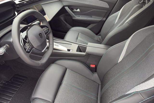 Peugeot 308 image 8