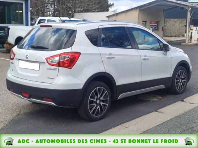 Suzuki S-Cross image 9