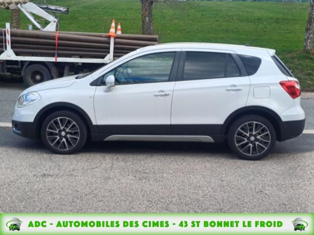 Suzuki S-Cross image 8