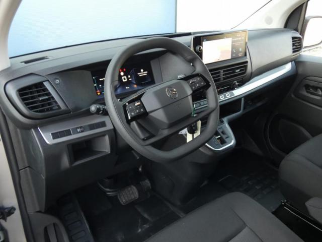 Citroen Jumpy image 1