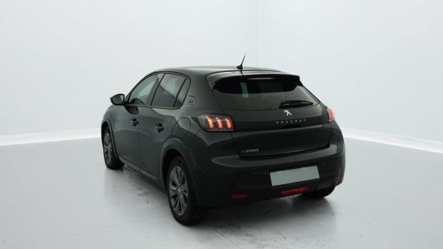 Peugeot 208 image 4