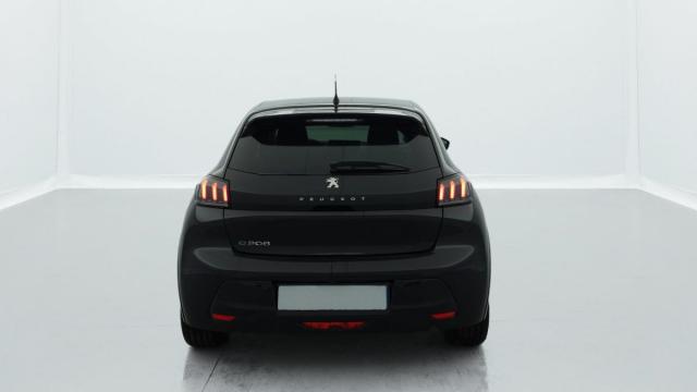 Peugeot 208 image 5