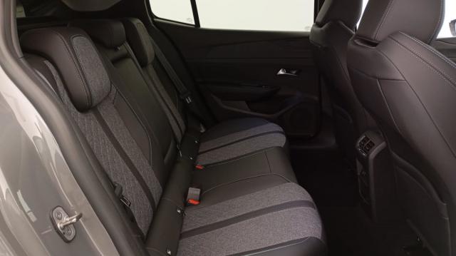 Peugeot 408 image 8