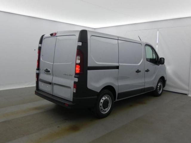 Renault Trafic image 1