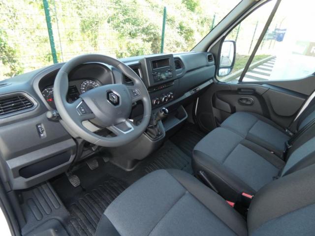 Renault Master image 7