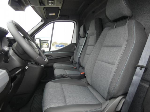 Renault Master image 9