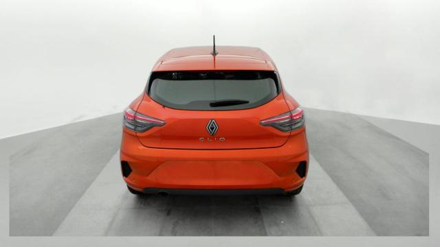 Renault Clio image 2