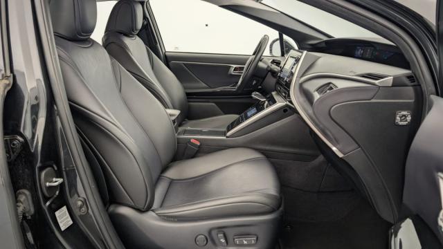 Toyota Mirai image 7