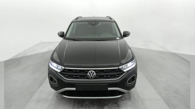 Volkswagen T-Roc image 9