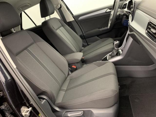Volkswagen T-Roc image 8