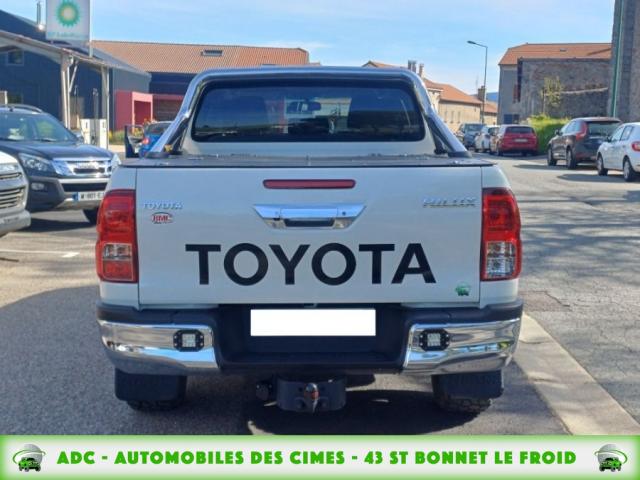 Toyota Hilux image 3