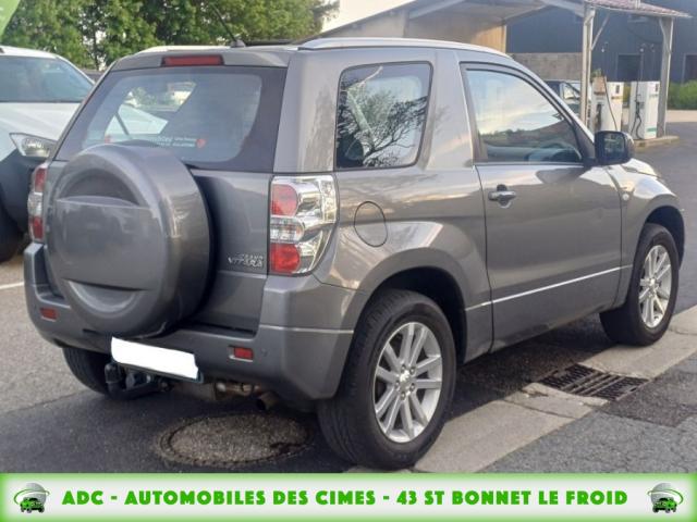 Suzuki Grand Vitara image 2