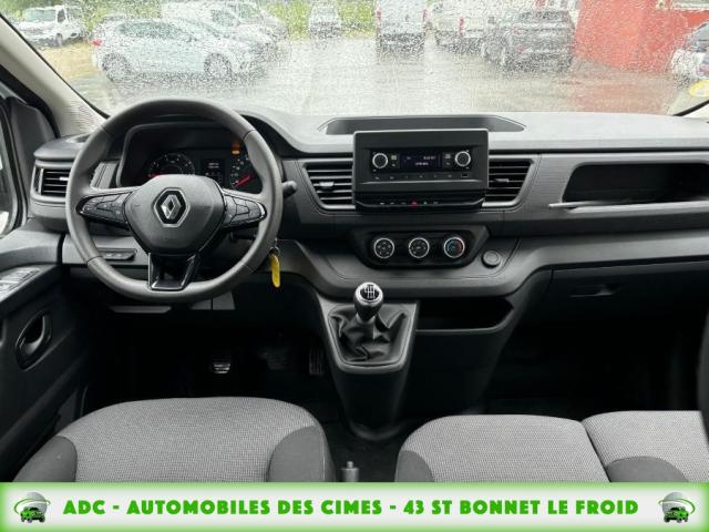 Renault Trafic image 1