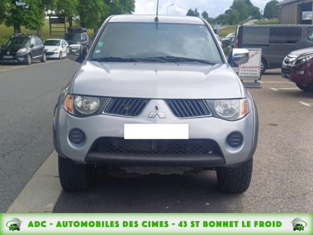 Mitsubishi L200 image 6