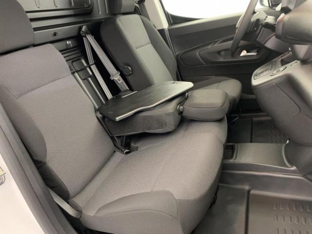 Peugeot Partner image 1