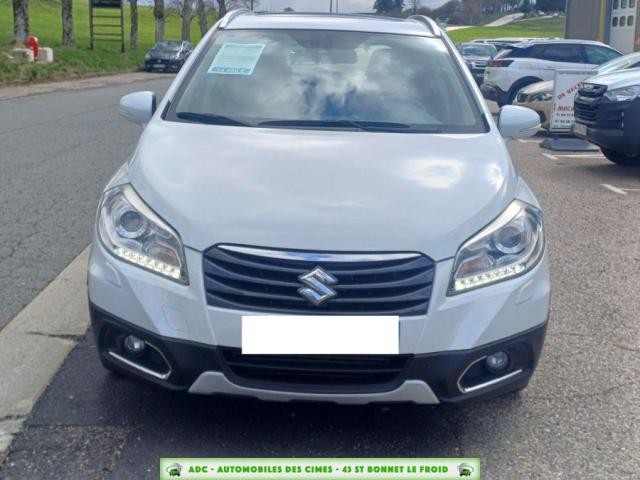 Suzuki S-Cross image 1